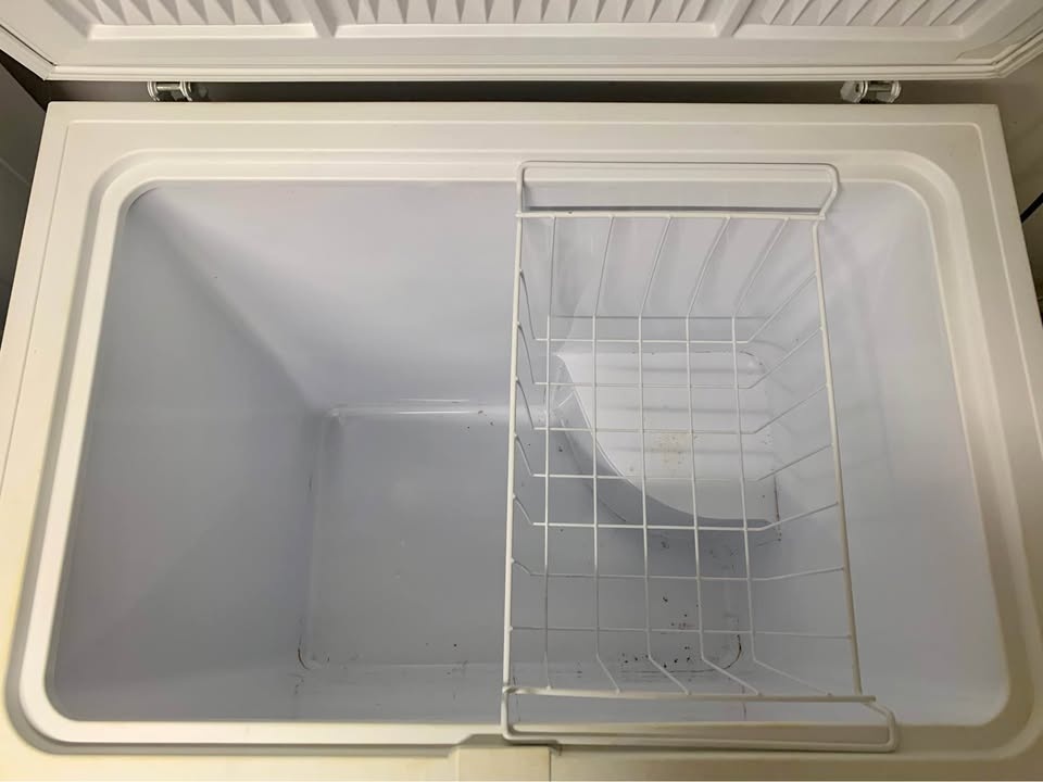 Kenmore Chest Freezer with Removable Basket - photo 4