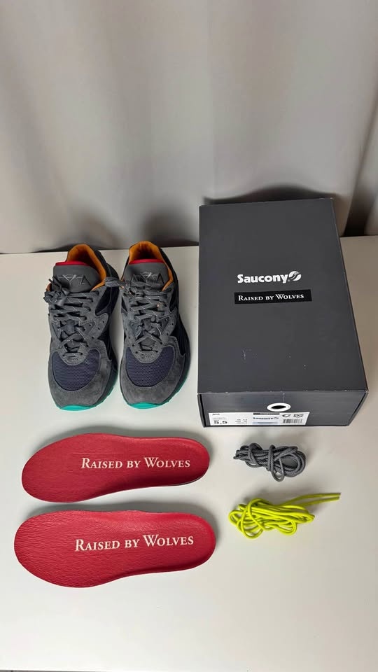 Saucony Aya Raised By Wolves