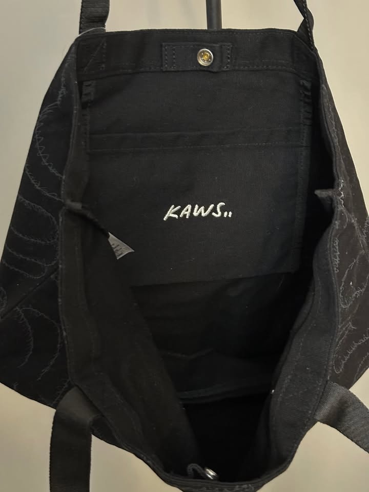 KAWS x Uniqlo Hands Tote Bag - photo 2