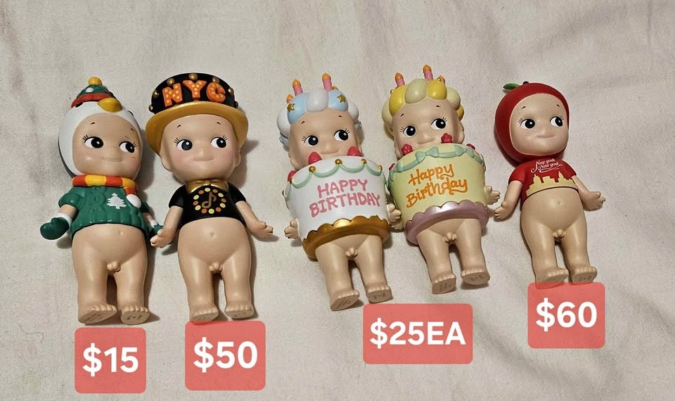 Sunny Angle 2019 Christmas Figures