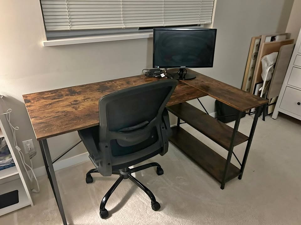 Corner Desk and Office Chair