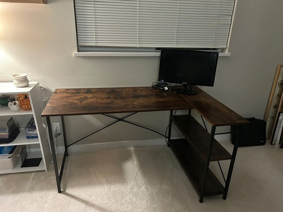 Corner Desk and Office Chair - photo 4