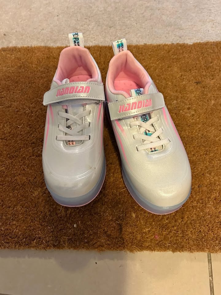 Kids Shoes with Wheels and Light - Size 3