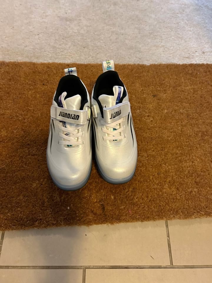 Kids Shoes with Wheels and Light - Size 13