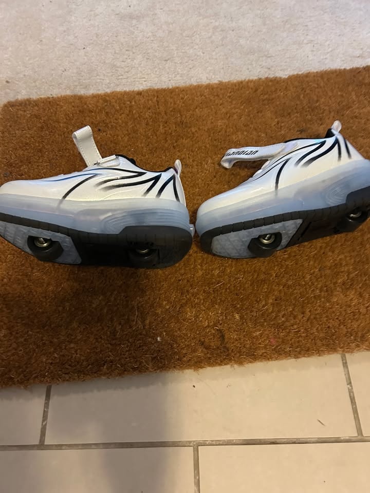 Kids Shoes with Wheels and Light - Size 13 - photo 2