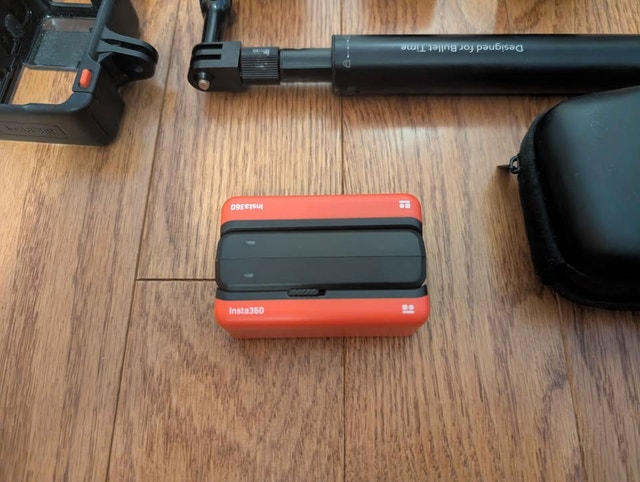 Insta360 ONE RS Twin Edition Bundle - photo 2