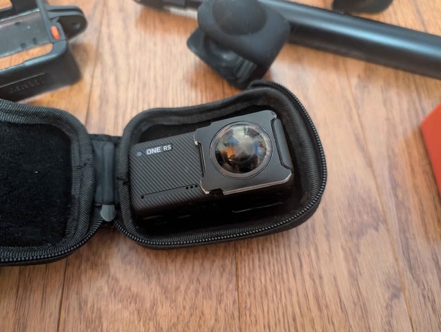 Insta360 ONE RS Twin Edition Bundle - photo 5