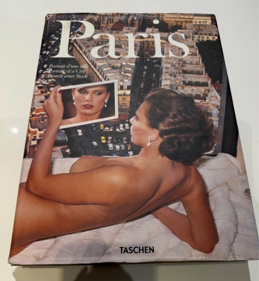 Paris – TASCHEN Photography Book - photo 4