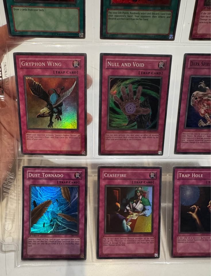 Yu-Gi-Oh! Vintage Holo Trap & Power Spell Page - photo 3