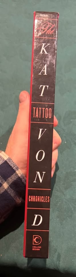 Kat Von D – The Tattoo Chronicles (Hardcover, Art & Tattoo Book) - photo 3