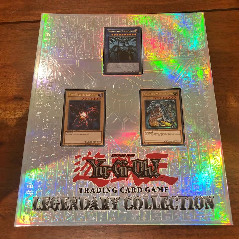 Yu-Gi-Oh! Legendary Collection Binder with Yu-Gi-Oh! Trading Car