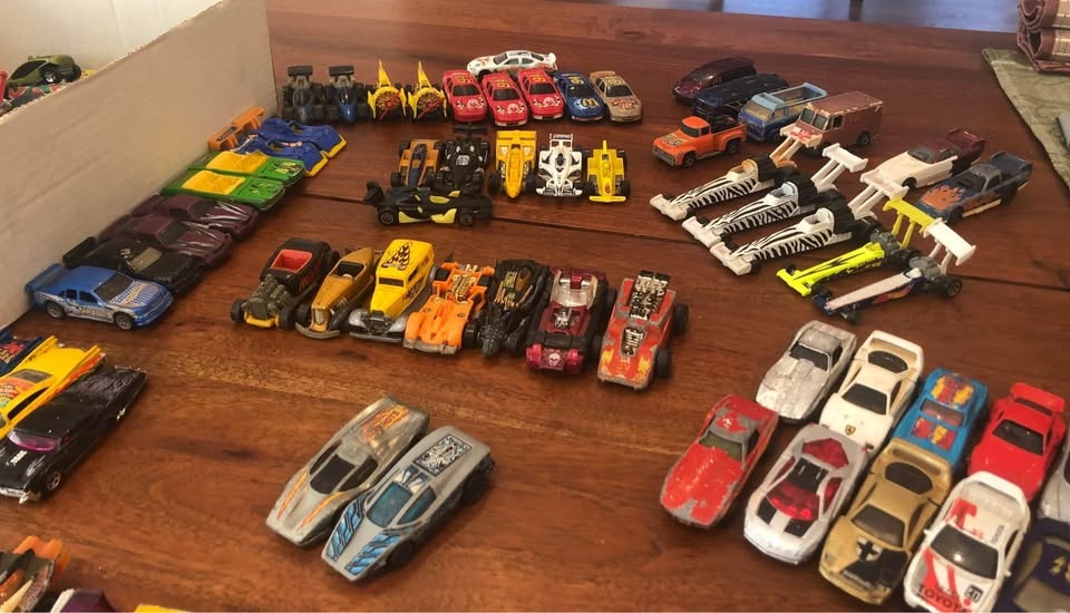125+ Hot Wheels Car Lot 70’s-Early 2000’s - photo 4