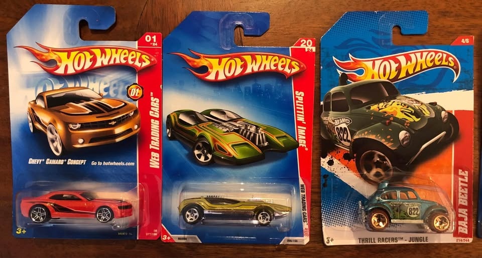Various Packaged Hotwheels, and a few other loose items - photo 2