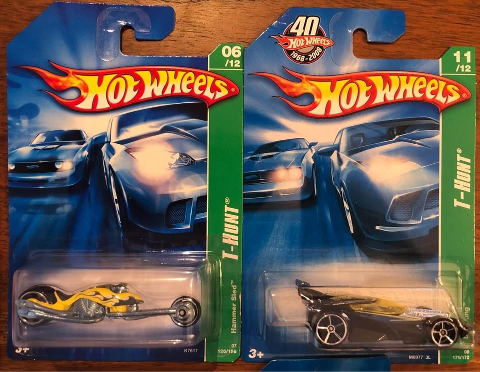 Various Packaged Hotwheels, and a few other loose items - photo 3