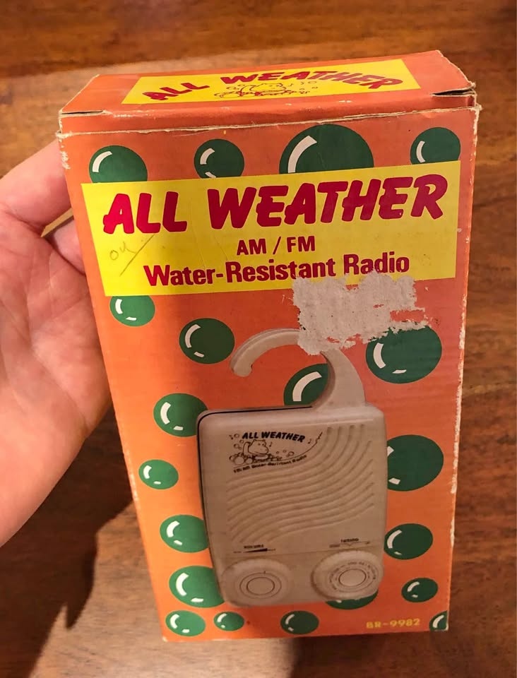 Vintage Radio All Weather AM/FM Water-Resistant Mint In Box 🥕