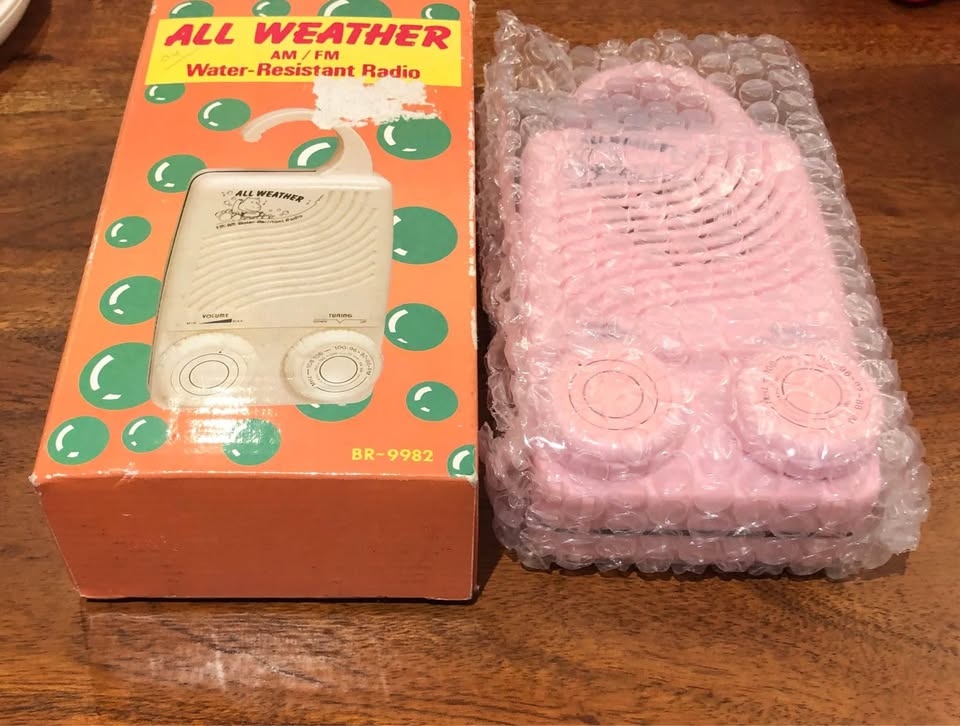 Vintage Radio All Weather AM/FM Water-Resistant Mint In Box 🥕 - photo 3