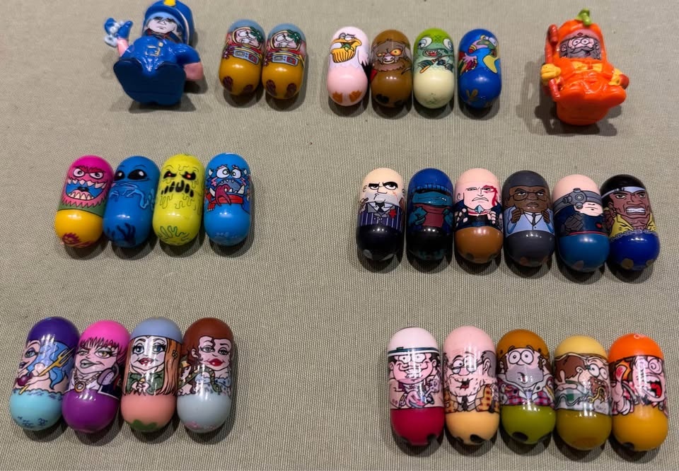Lot of 27 Assorted Mighty Beanz - photo 2