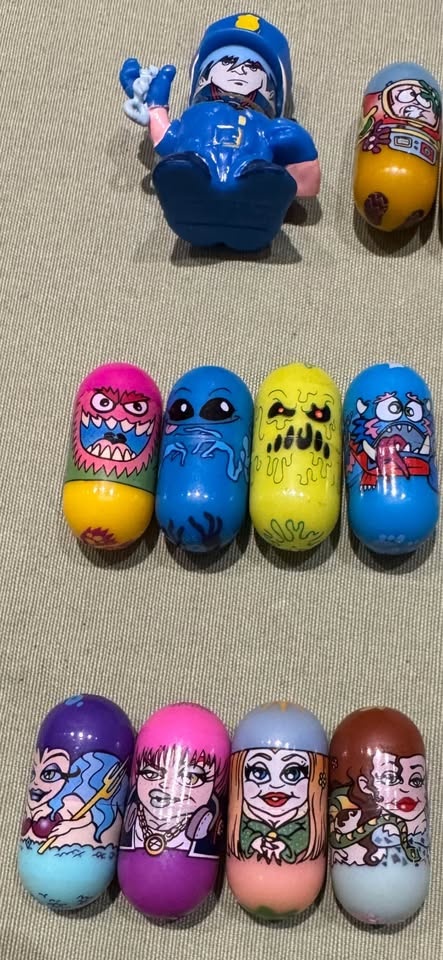 Lot of 27 Assorted Mighty Beanz - photo 4