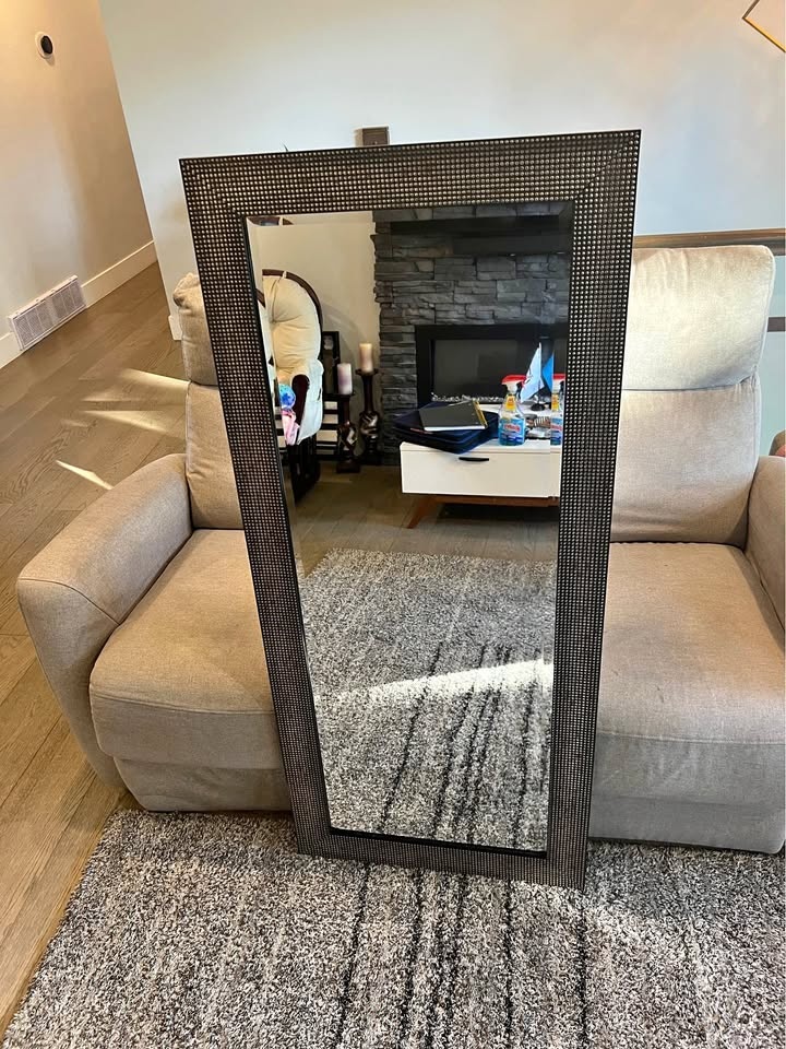 Mirror (full length)