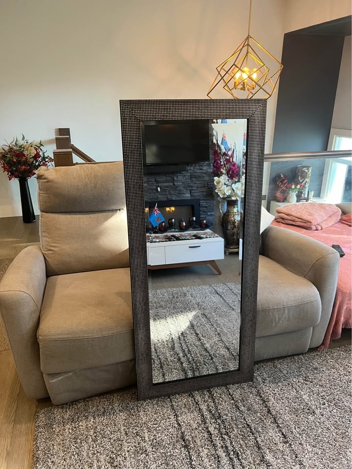Mirror (full length) - photo 2