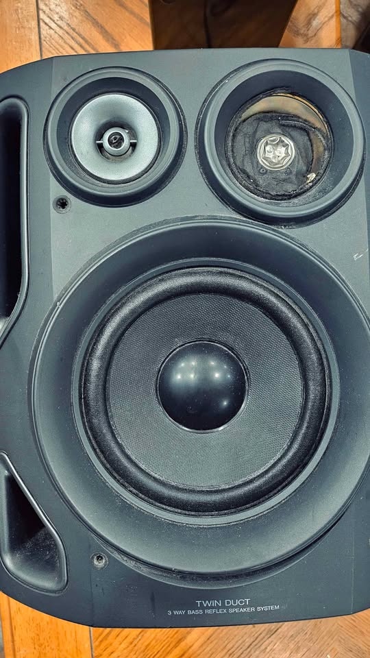 4 Speakers just for $5 - photo 3