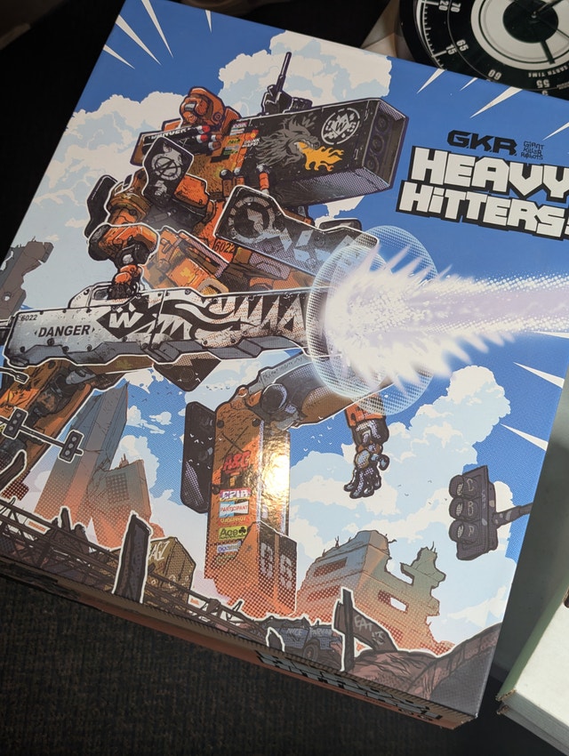 GKR: Heavy Hitters - Giant Killer Robot boardgame w/foam insert - photo 2