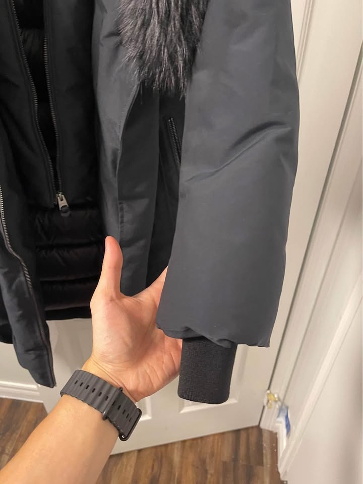 Womans full black Mackage trisha -bx down parka jacket (small) 🥕 - photo 3