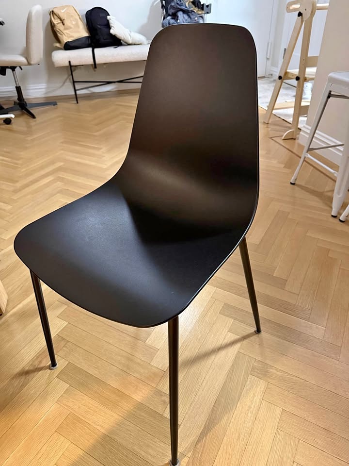 Article Svelti Black Dining Chairs
