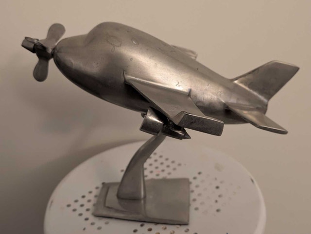 Airplane Sculpture - photo 3