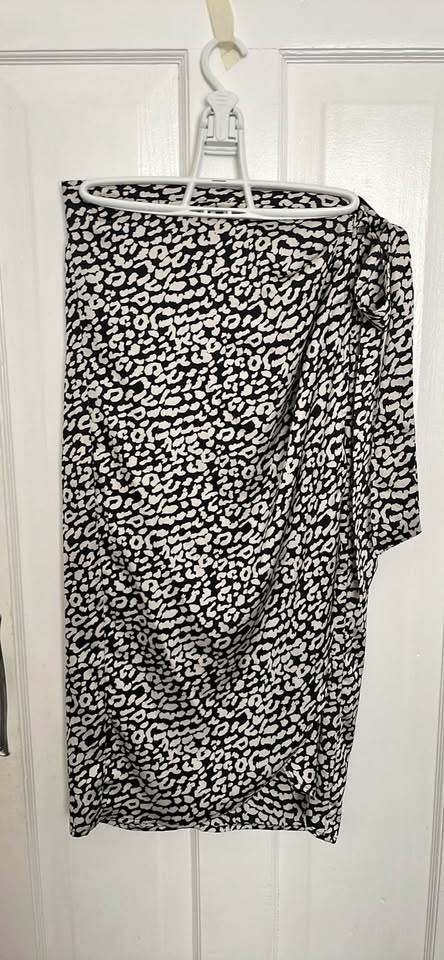 Faux midi wrap skirt M/6