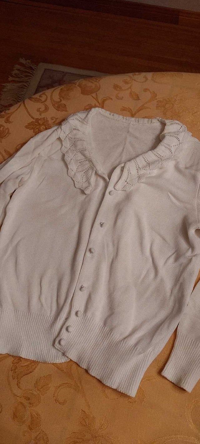 Ladies' Clothing - photo 5