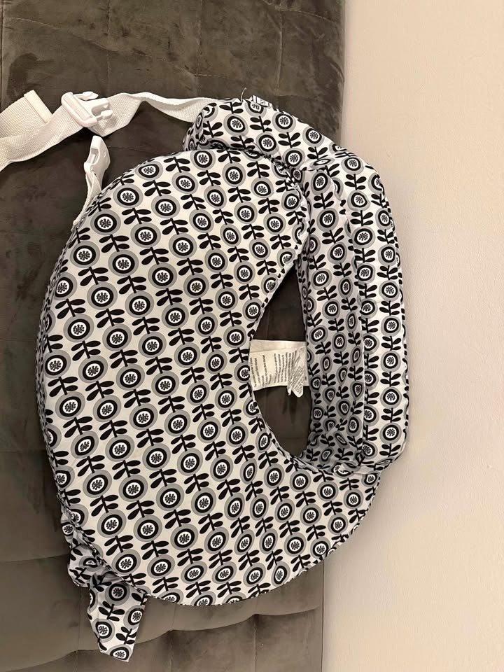 My Brest Friend Nursing Pillow