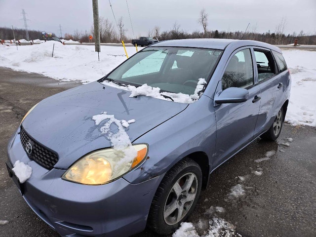 2004 Toyota Matrix 4WD - photo 3