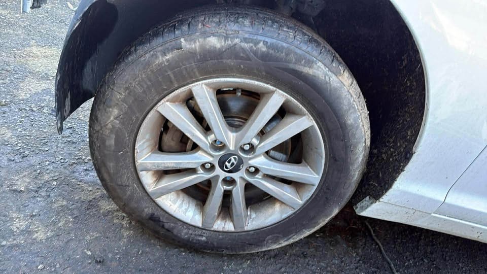 Hyundai Sonata rims and tires 205/65R16 - photo 3