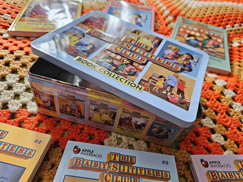 Babysitters Club Retro Box Set & Six Books