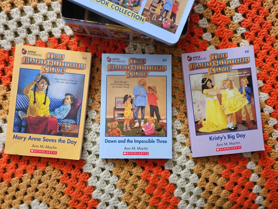 Babysitters Club Retro Box Set & Six Books - photo 4