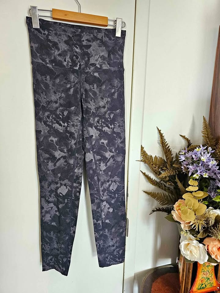 Lole S Grey Black Patterned 7/8 Leggings