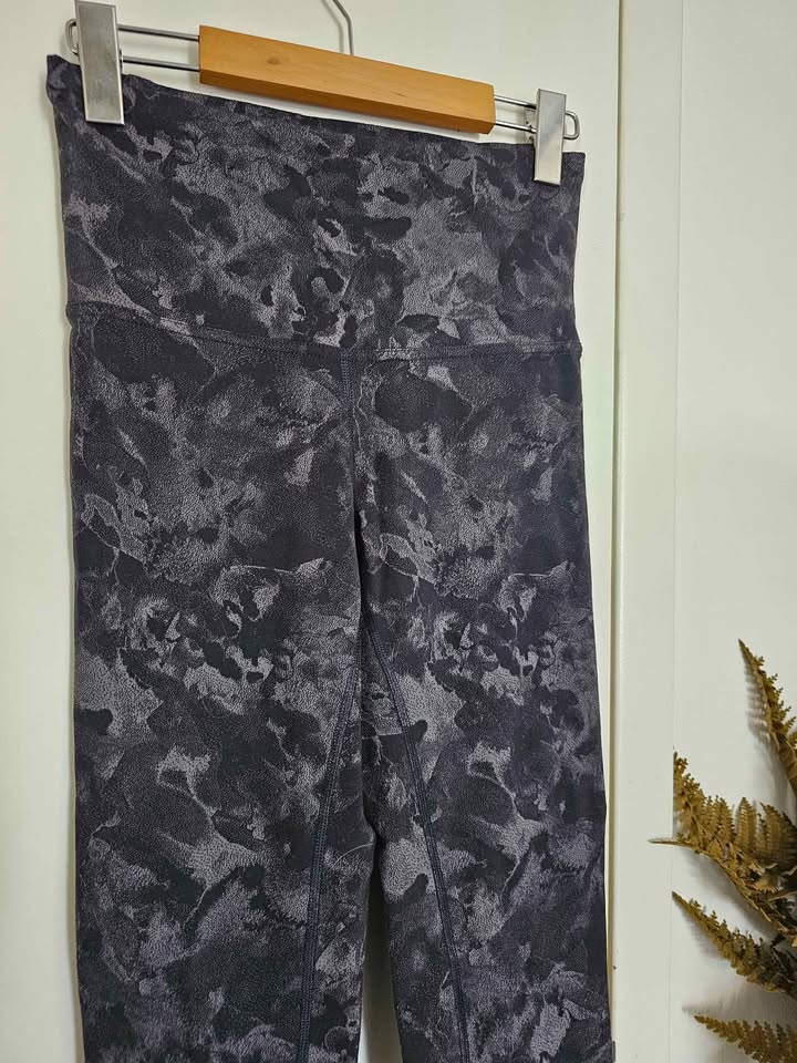 Lole S Grey Black Patterned 7/8 Leggings - photo 2