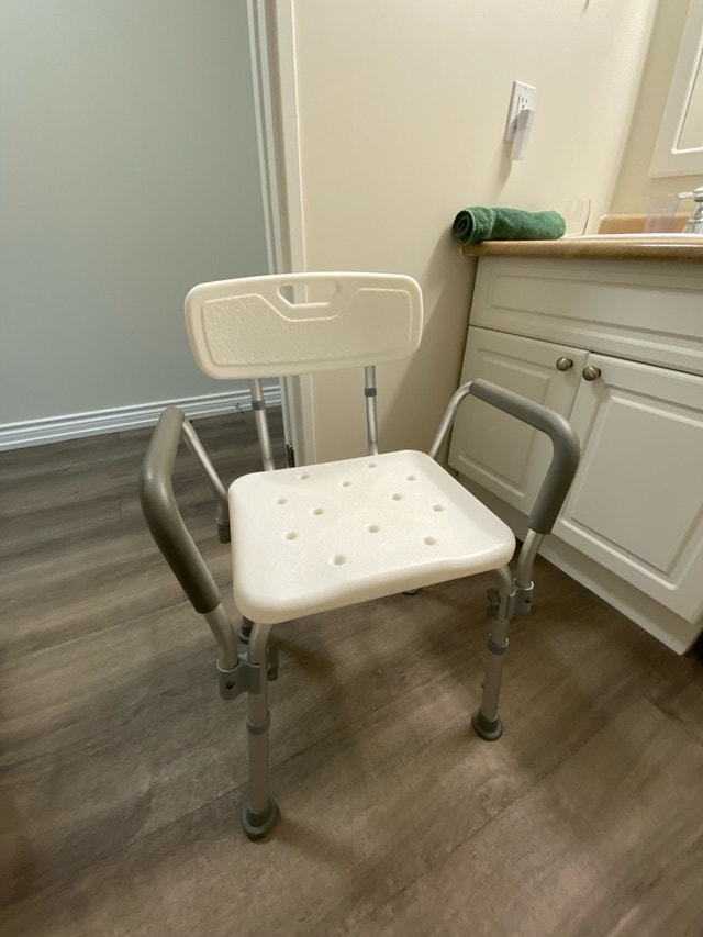 shower chair $20