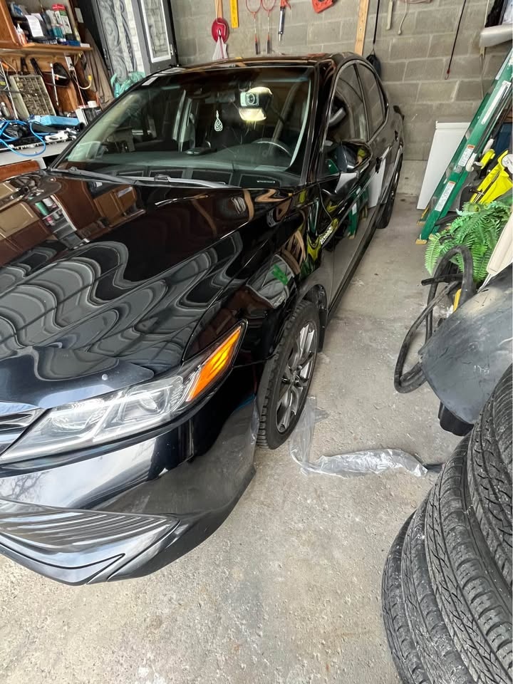 2018 Toyota Camry Hybrid - photo 2