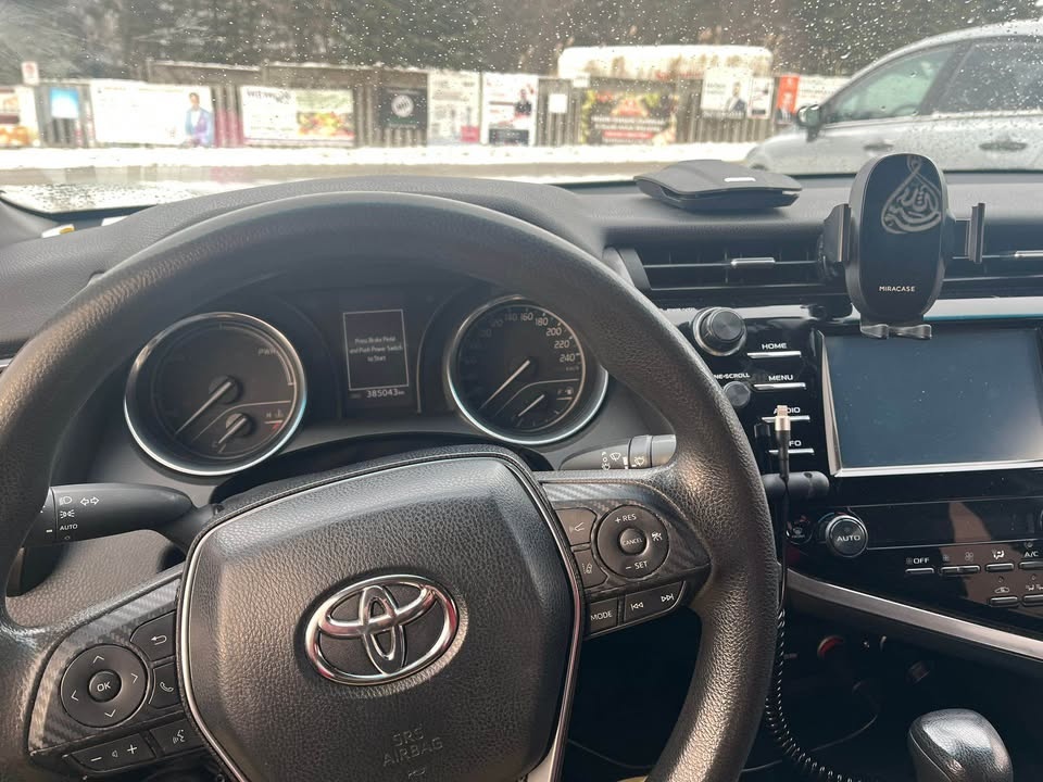 2018 Toyota Camry Hybrid - photo 5