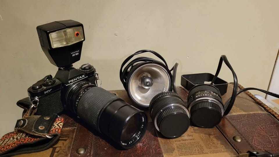 Pentax MV SLR Film camera with all accessories 📷🥕 - photo 2