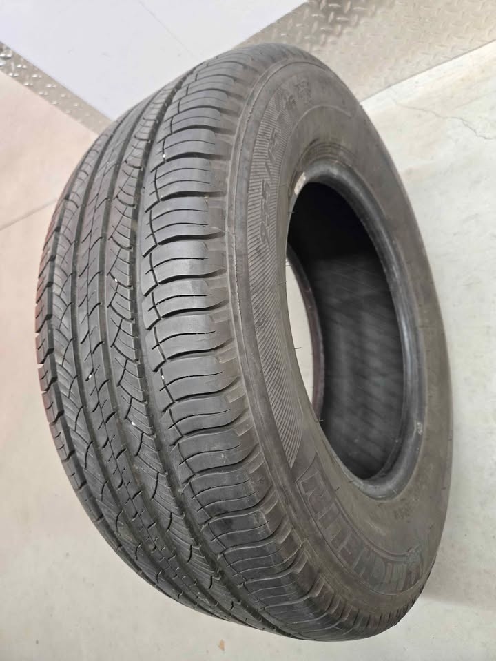 Michelin All Season Tire- 255/65R16 - photo 3