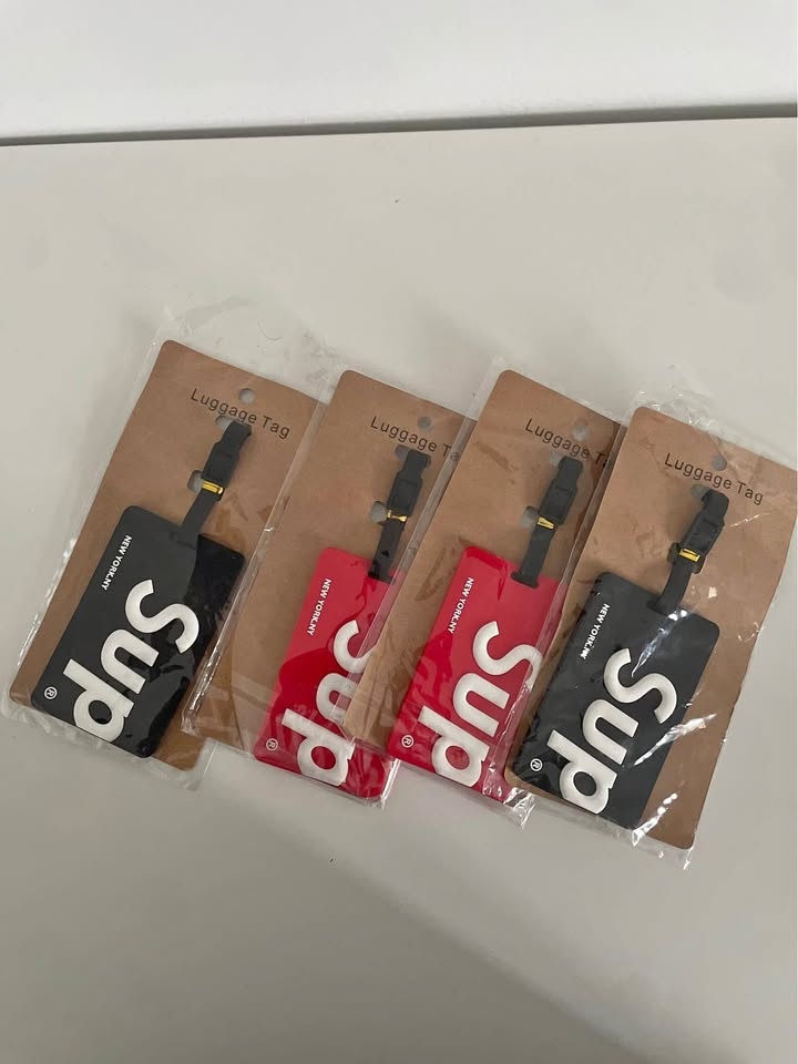 Supreme Luggage Tags