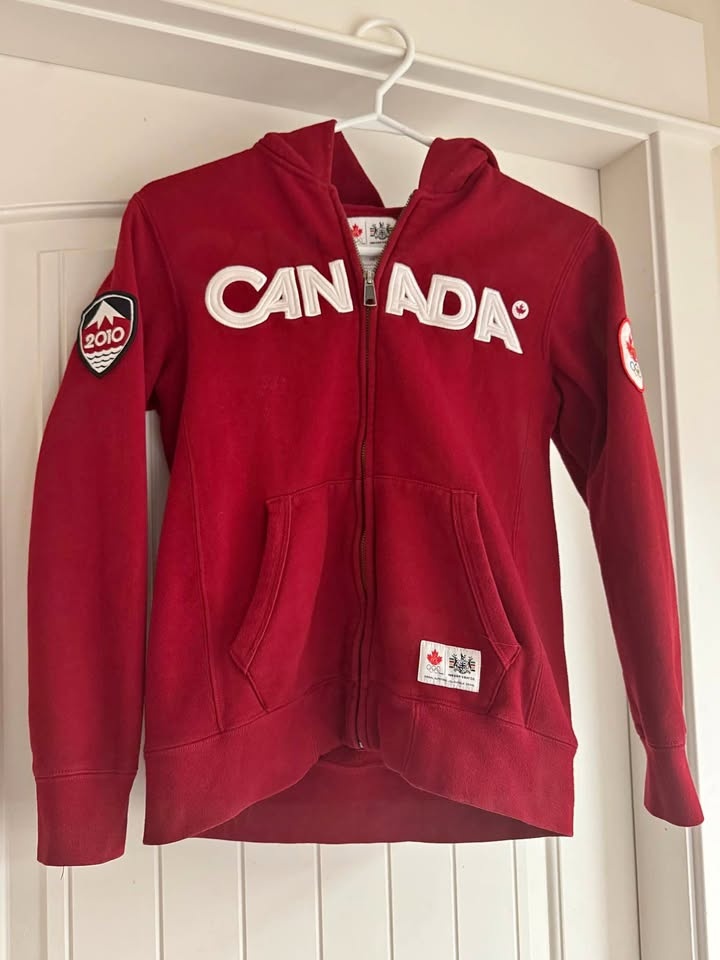 Official Vancouver 2010 olympics zip up Canada hoodie size 7/8
