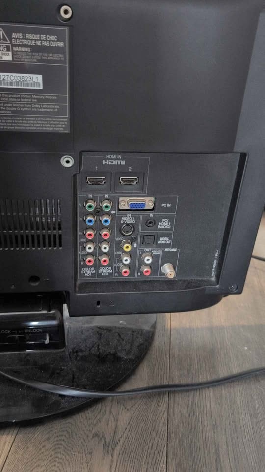 18 inch Toshiba mini tv - photo 2