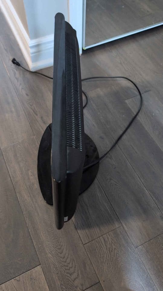 18 inch Toshiba mini tv - photo 3