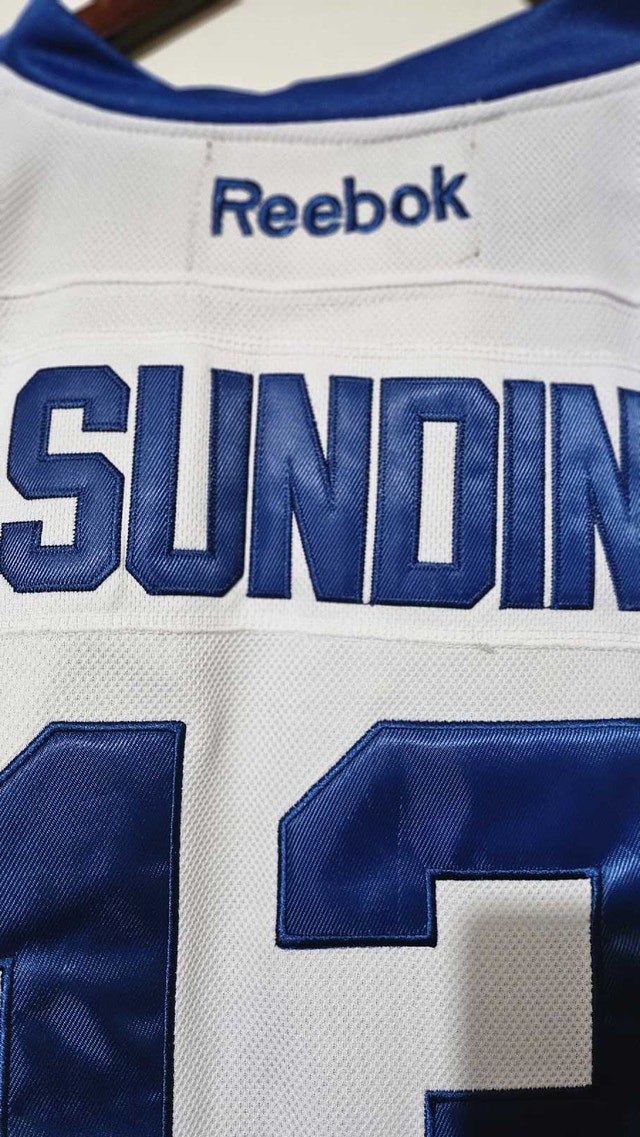 Authentic Maple Leafs Mats Sundin Jersey - photo 4
