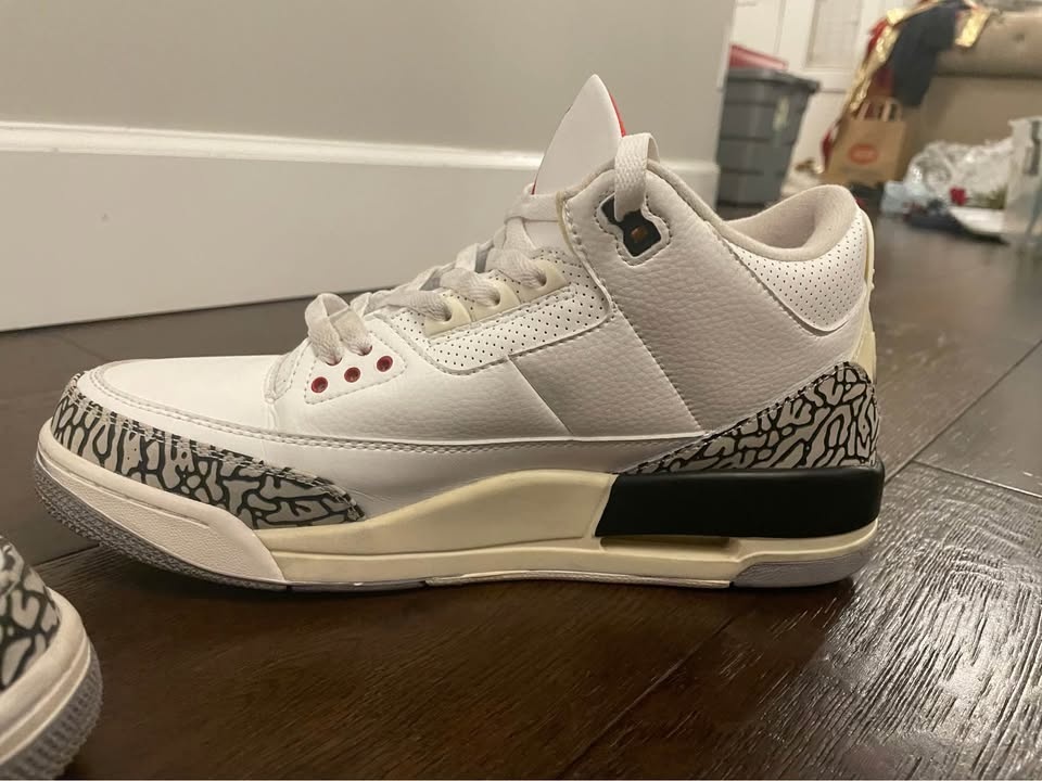 JORDAN 3 WHITE CEMENT SIZE 13US - photo 4
