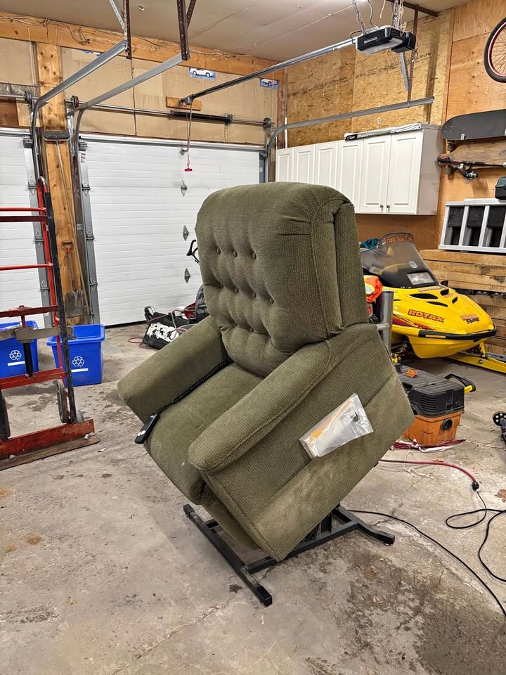 Pride lift chair